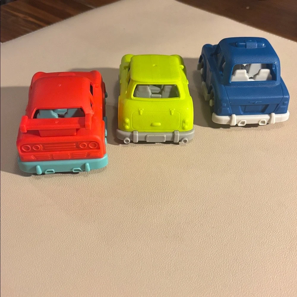 3-Pack Kids Toy Cars in Red, Lime Green, and Blue - Playset